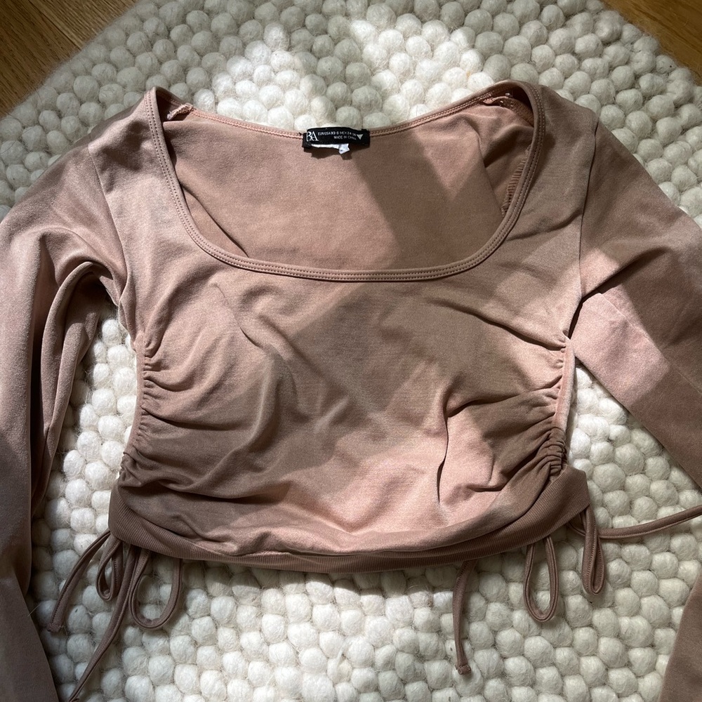 Zara Scrunched Side Long Sleeve Top